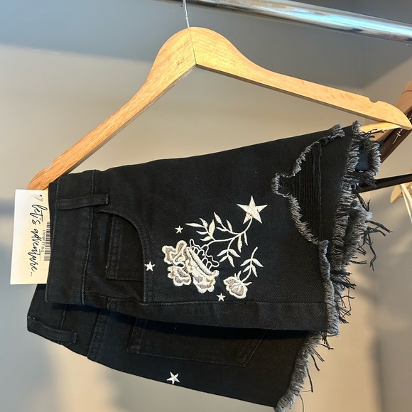 Gracelyn Black Embroidered Shorts - Picture 2 of 6